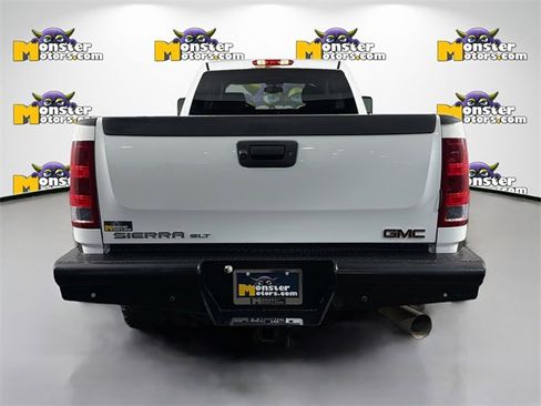 Used 2014 GMC Sierra 3500 SLT w/ SLT Convenience Package image 6