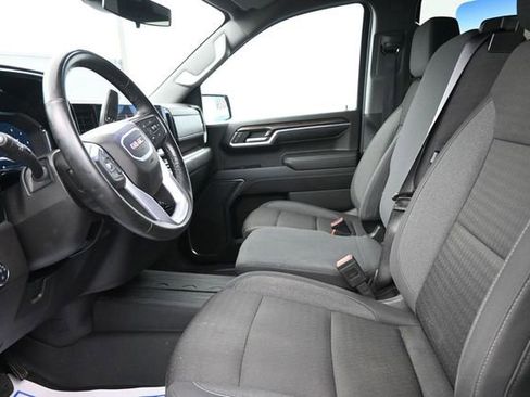 Used 2024 GMC Sierra 1500 Elevation AWD/4WD image 11