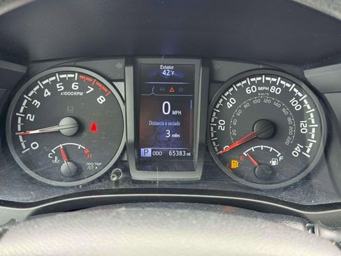 Used 2021 Toyota Tacoma SR AWD/4WD image 23