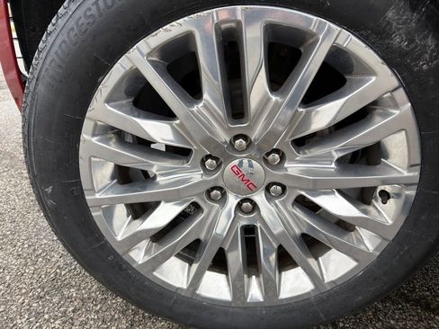 Used 2023 GMC Yukon XL Denali w/ Denali Reserve Package image 23