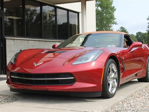 Used 2015 Chevrolet Corvette Stingray Convertible w/ 2LT Preferred Equipment Group RWD image 11
