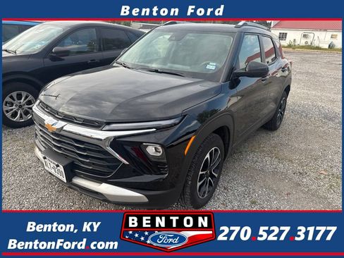 Used 2026 Chevrolet TrailBlazer LT FWD image 1