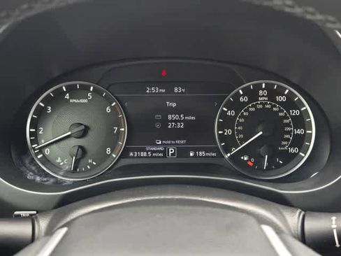 Used 2023 INFINITI QX55 Luxe w/ Cargo Package AWD/4WD image 18