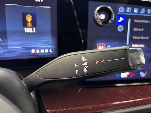 New 2026 Chevrolet Traverse Z71 w/ LPO, Floor Liner Package image 40