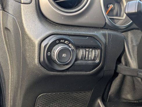 Used 2021 Jeep Wrangler Unlimited Sport AWD/4WD image 11