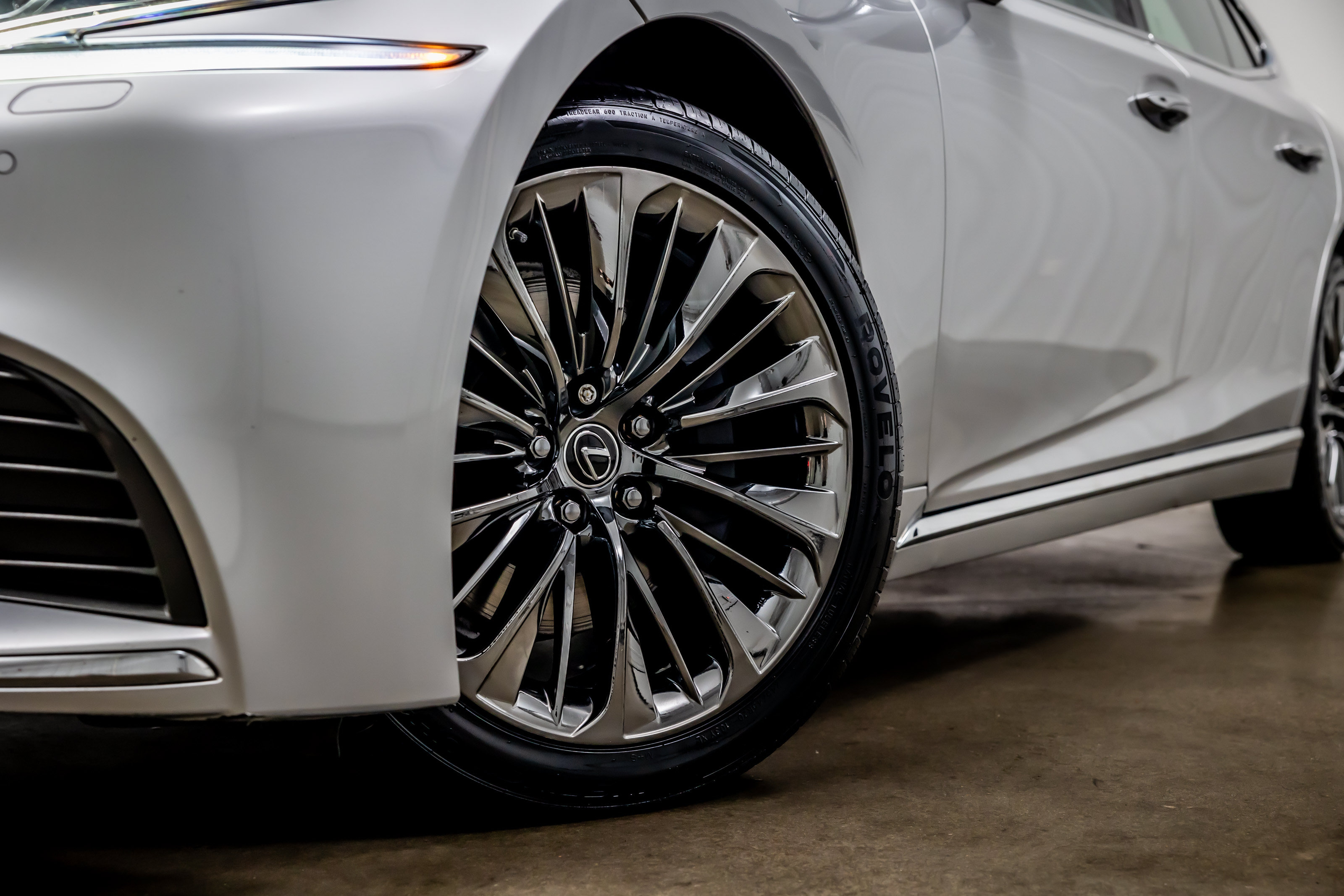 Used 2018 Lexus LS 500 AWD w/ Interior Upgrade Package image 21
