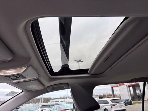 Certified 2022 Toyota RAV4 XLE image 18