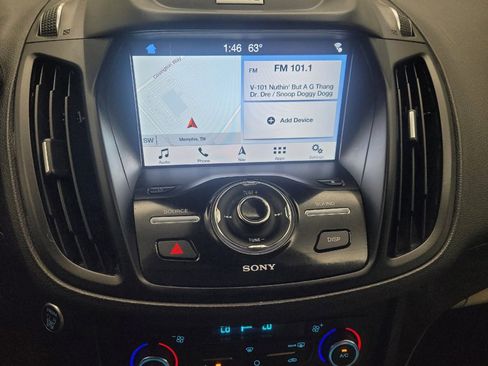 Used 2017 Ford Escape Titanium image 25