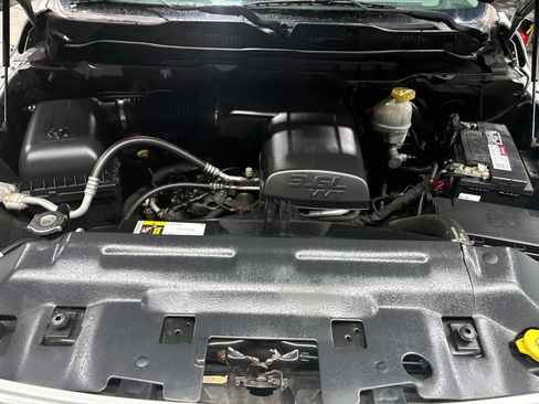 Used 2018 RAM 1500 Express image 21