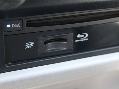 Used 2017 Toyota Sienna XLE Premium AWD/4WD image 41