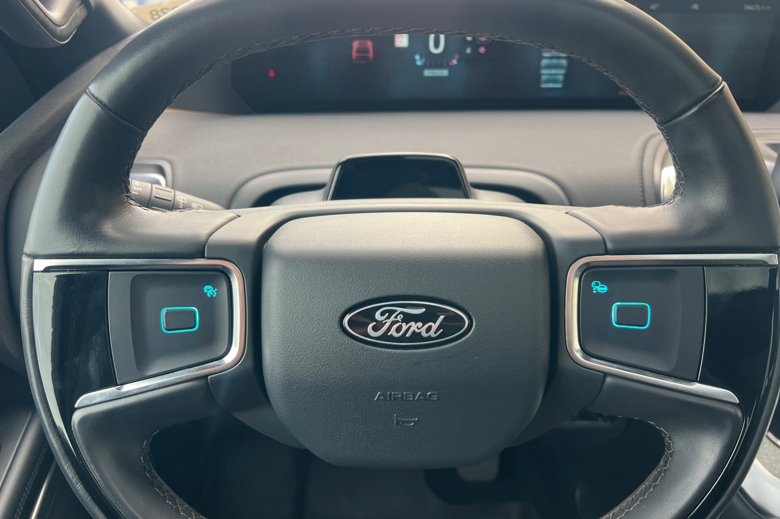 Used 2025 Ford Expedition Tremor AWD/4WD image 26
