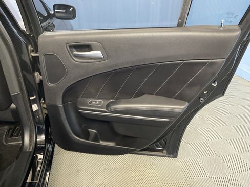 Used 2018 Dodge Charger GT image 43