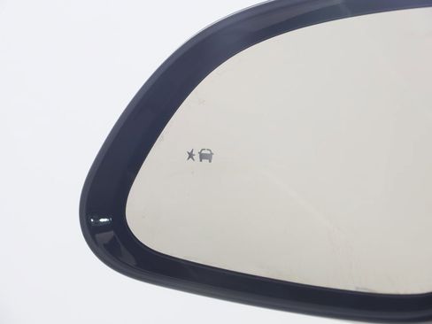 Used 2023 Chevrolet Bolt EUV Premier image 21