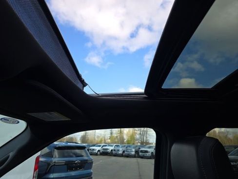 Used 2023 Ford F150 Lariat w/ Equipment Group 502A High image 12