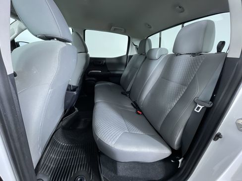 Used 2020 Toyota Tacoma SR5 image 21