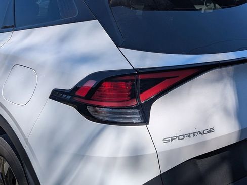 Certified 2023 Kia Sportage X-Line image 6