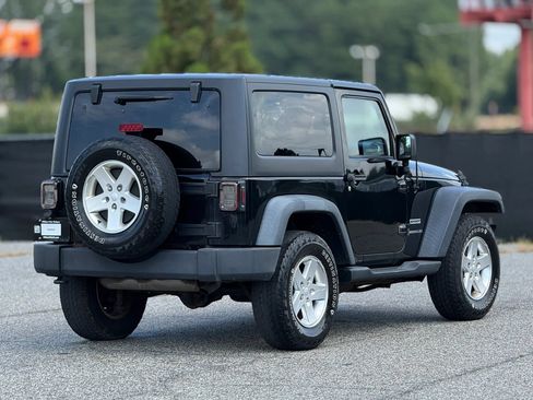 Used 2014 Jeep Wrangler Sport w/ Quick Order Package 24S AWD/4WD image 9