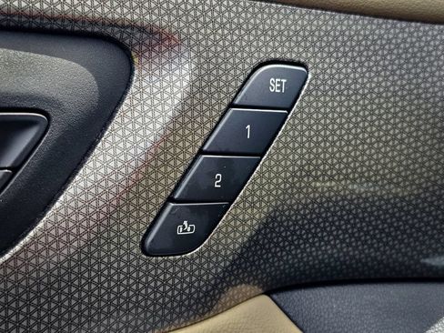 Used 2023 Chevrolet Traverse Premier AWD/4WD image 11
