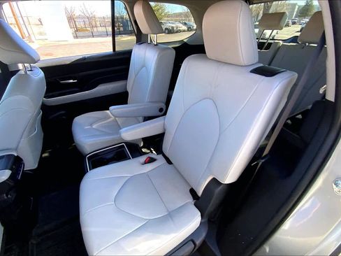 Certified 2026 Toyota Grand Highlander XLE image 18