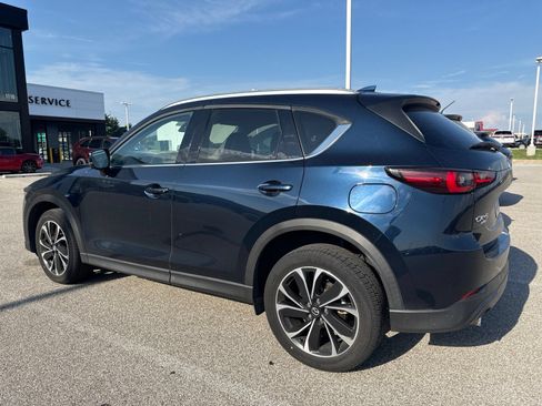 Used 2022 MAZDA CX-5 AWD 2.5 S w/ Premium Package image 4