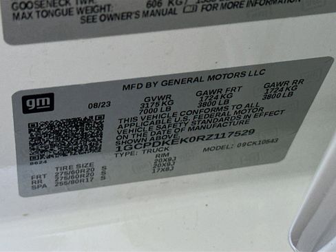 Used 2024 Chevrolet Silverado 1500 LT AWD/4WD image 12