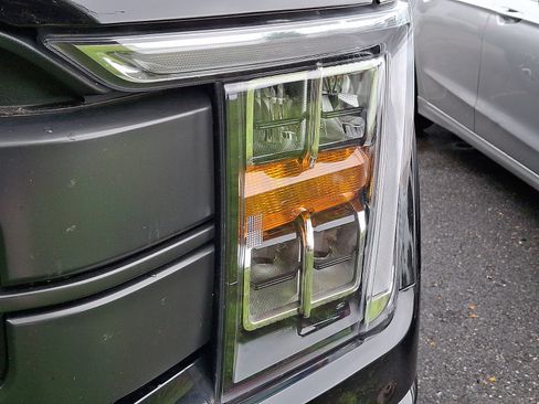 Used 2023 Ford F150 Lariat AWD/4WD image 2