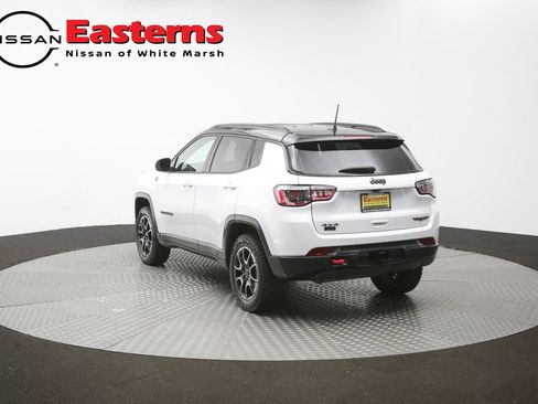 Used 2025 Jeep Compass Trailhawk w/ Trailer Tow Group AWD/4WD image 63