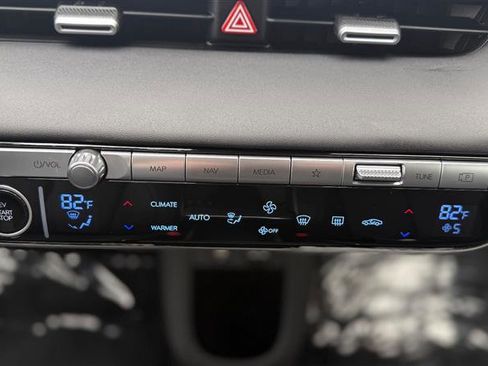 Used 2024 Hyundai Ioniq 5 Limited image 27