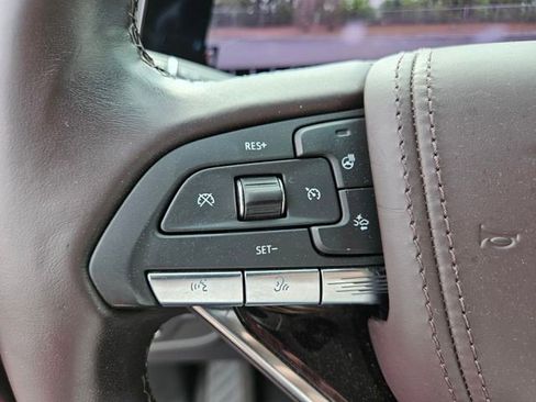 Certified 2022 Cadillac Escalade Premium Luxury Platinum w/ Heavy-Duty Trailer Package AWD/4WD image 26
