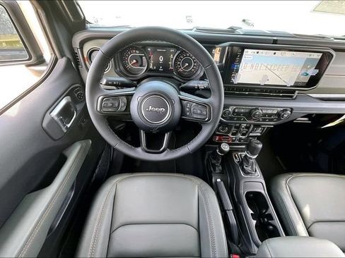 New 2026 Jeep Gladiator Mojave image 22