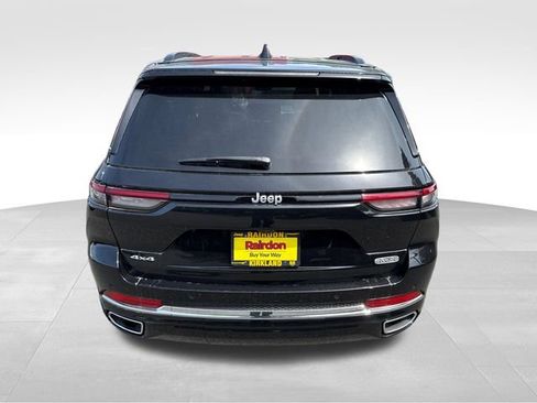 New 2025 Jeep Grand Cherokee Overland AWD/4WD image 6