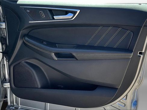Used 2022 Ford Edge ST w/ Equipment Group 401A image 26