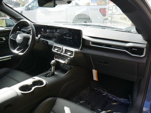 New 2025 Ford Mustang Premium image 22