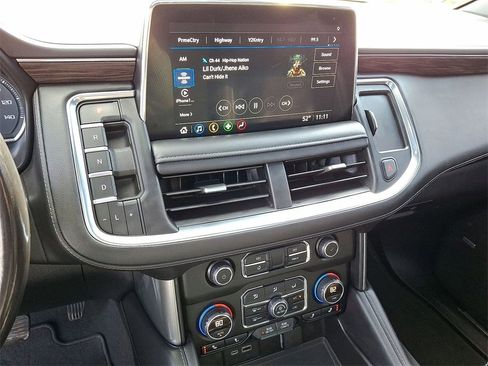 Used 2021 Chevrolet Tahoe Z71 image 16