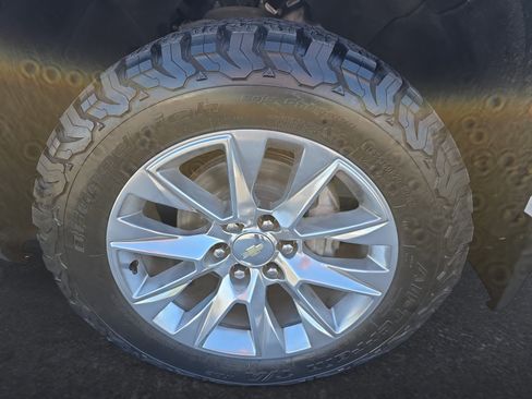 Certified 2019 Chevrolet Silverado 1500 LTZ AWD/4WD image 18