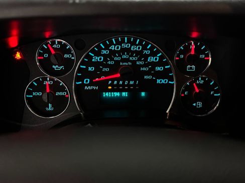 Used 2020 Chevrolet Express 2500 w/ Driver Convenience Package RWD image 27