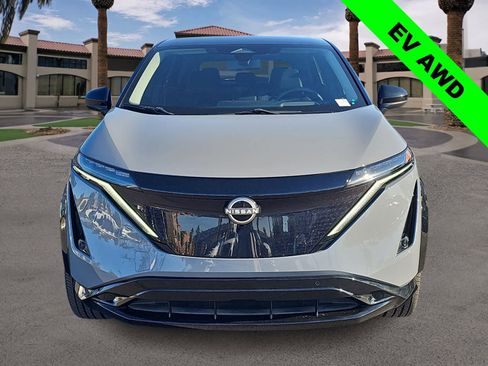 Used 2023 Nissan Ariya AWD image 3