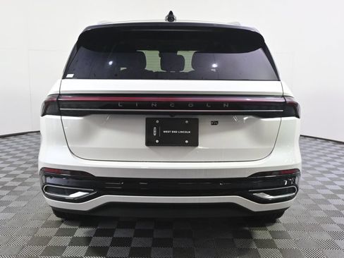 New 2026 Lincoln Nautilus Reserve AWD/4WD image 3