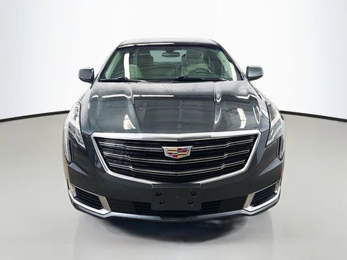 Used 2018 Cadillac XTS Luxury AWD/4WD image 2