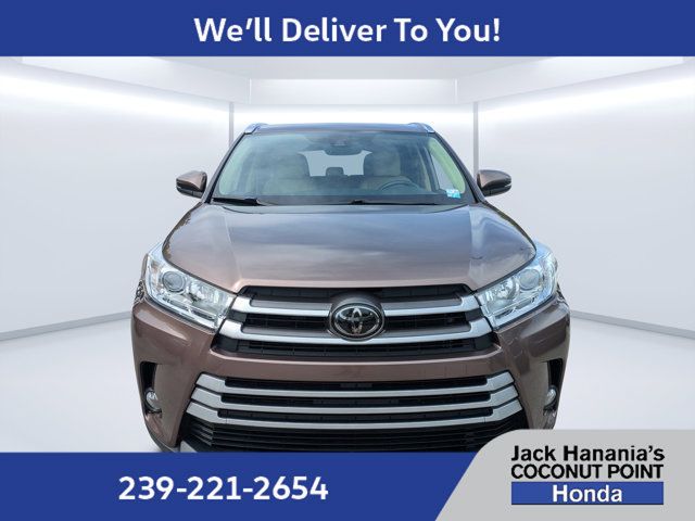 Used 2018 Toyota Highlander XLE FWD image 9
