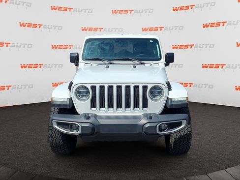 Used 2018 Jeep Wrangler Unlimited Sahara w/ Uconnect 4C Nav & Sound Group AWD/4WD image 8