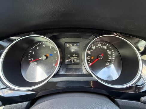 Used 2016 Volkswagen Jetta SEL FWD image 19
