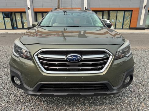 Used 2018 Subaru Outback 2.5i Premium AWD/4WD image 2