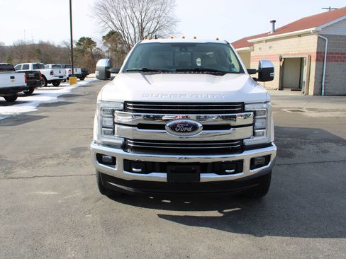 Used 2019 Ford F250 Lariat w/ Lariat Ultimate Package image 8