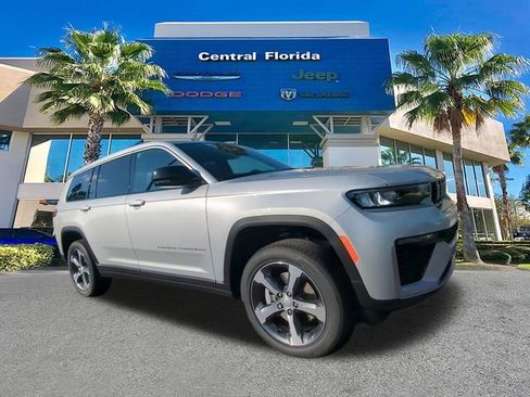 New 2026 Jeep Grand Cherokee L Limited w/ Trailer Tow Package RWD image 2