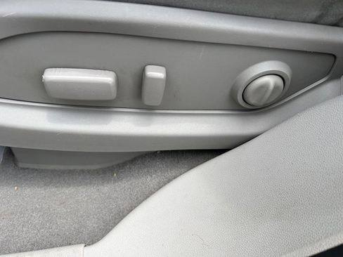 Used 2015 Buick Enclave Convenience FWD image 21