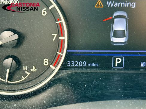 Used 2025 Nissan Altima 2.5 SV FWD image 15