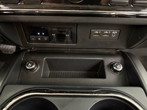 Used 2019 Nissan Titan Platinum Reserve w/ Platinum Utility Package AWD/4WD image 26