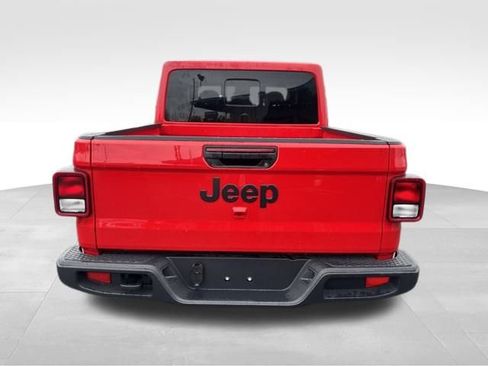 New 2025 Jeep Gladiator Sport image 6