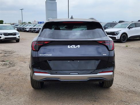 New 2026 Kia Sportage SX image 6